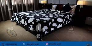 پتو طلایی لیلیان | فروش عمده پتو تک رنگ دونفره ایرانی | پاندا